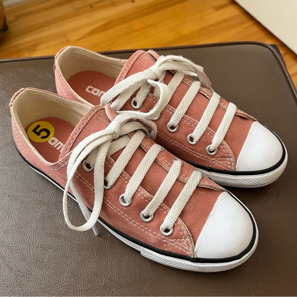 [5] Pink CONVERSE - Picture 5 of 12